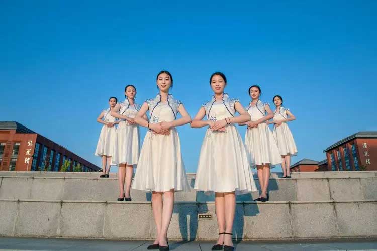 礼仪模特服务